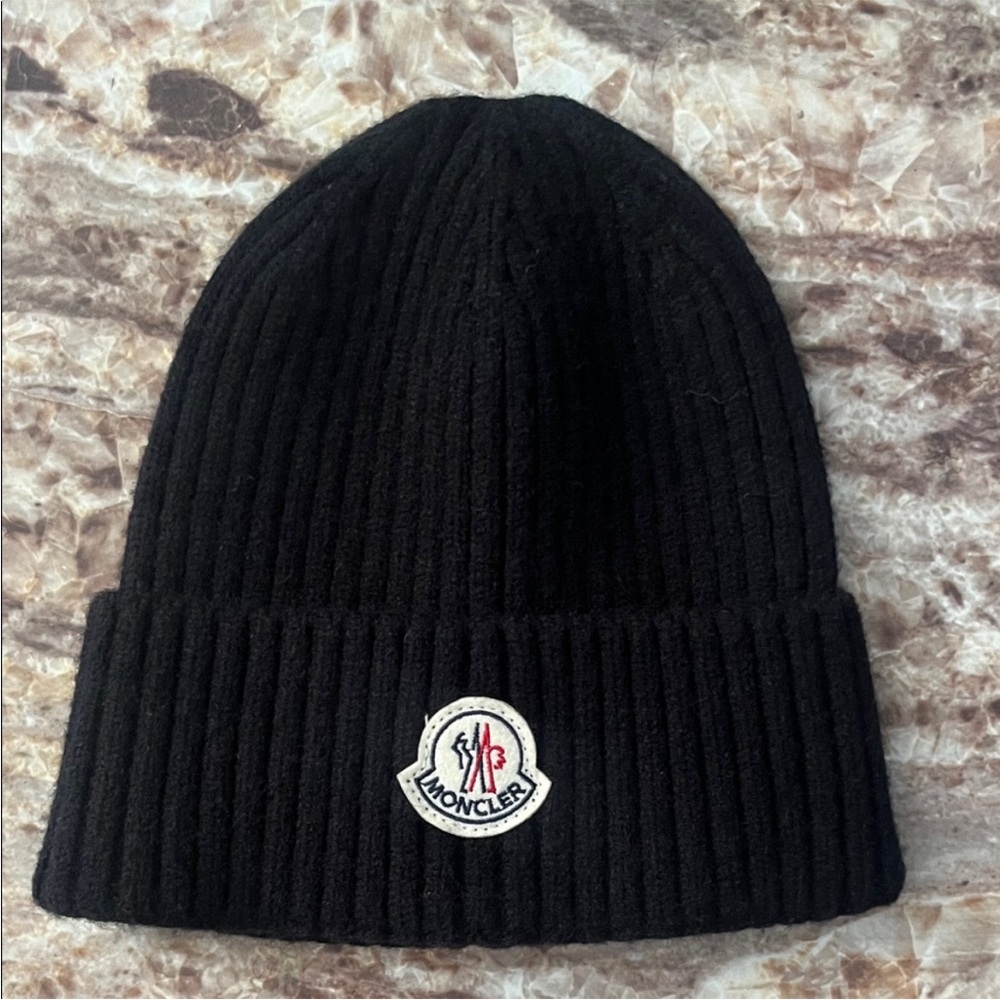 Moncler Black Ribbed Beanie